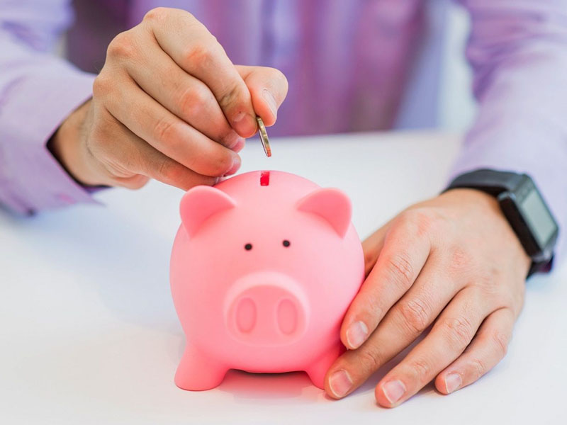 Có 200 triệu nên mua vàng hay gửi tiết kiệm?