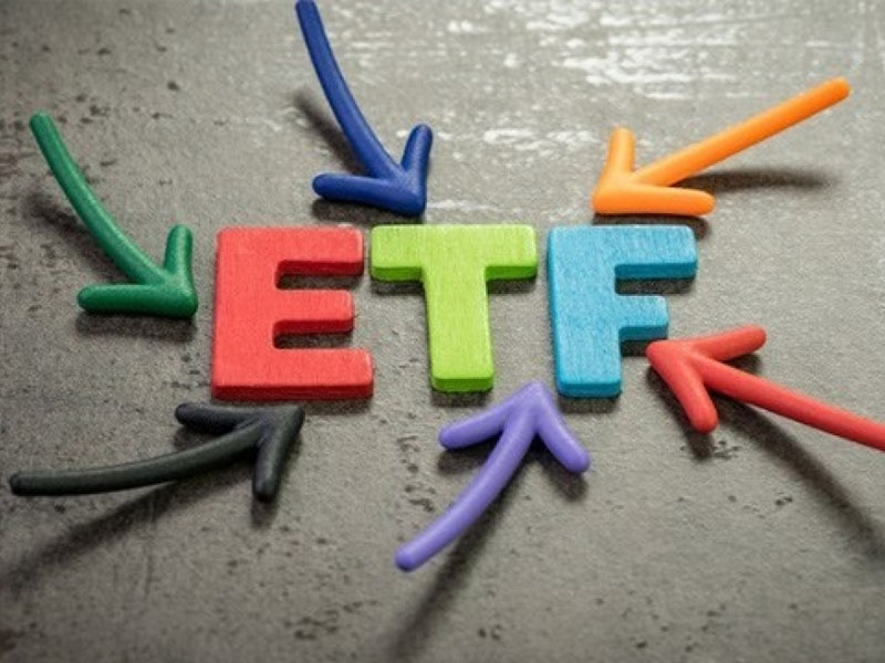 Ví dụ về cơ chế tái cân bằng ETF
