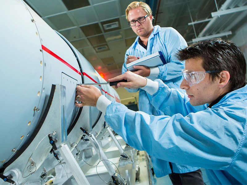 Tìm hiểu cổ phiếu Raytheon Technologies Corp (RTX) là gì?
