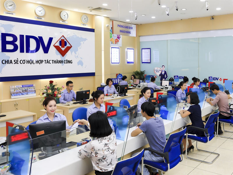 Nhóm ngày cổ phiếu blue chip đang biến động như thế nào?