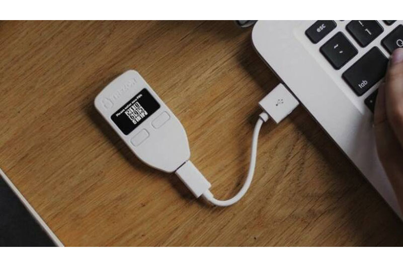 Hardware wallets – Ví phần cứng