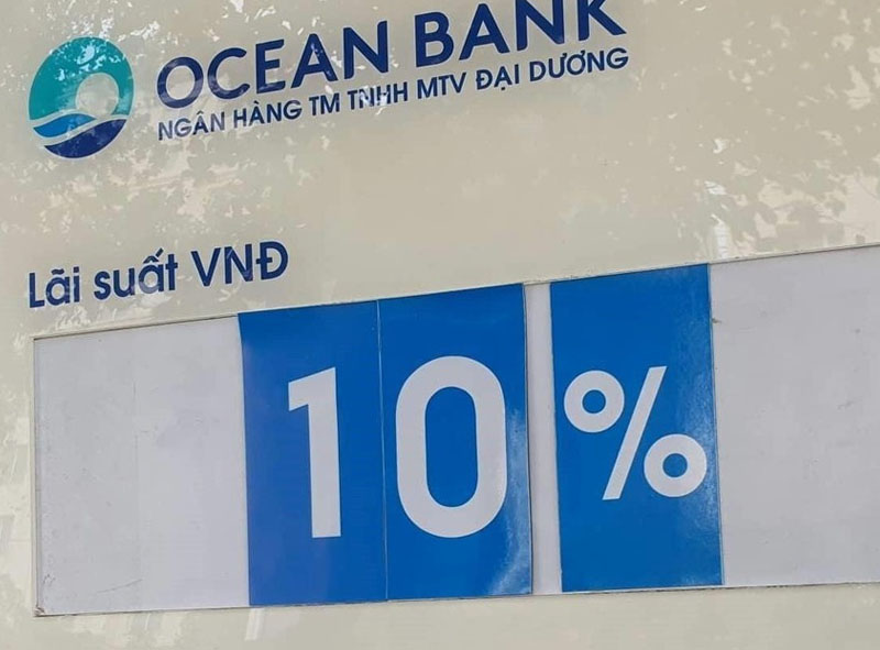 Ngân hàng liên tục tăng lãi suất “người buồn kẻ vui”